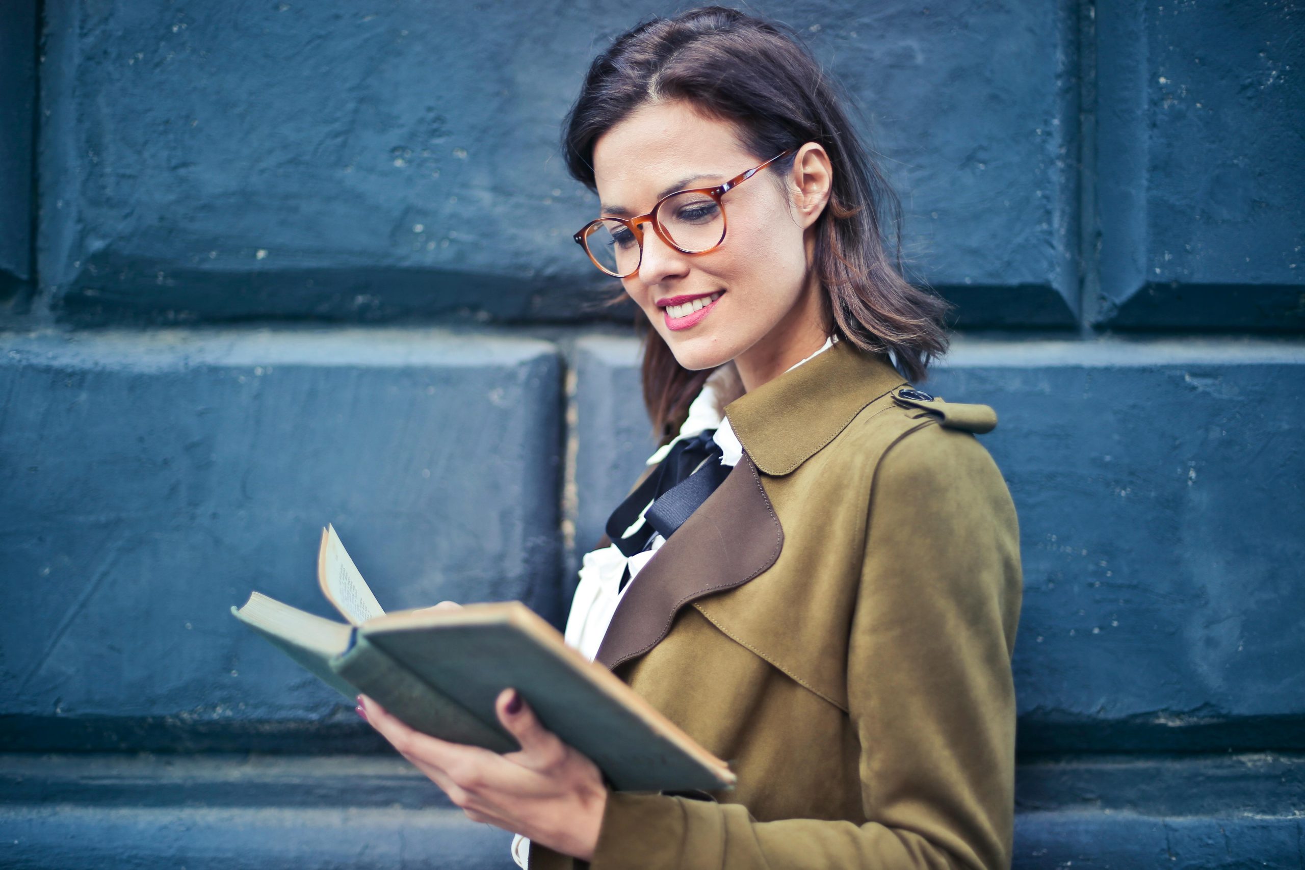 Hoe je bril je identiteit versterkt: de psychologie van eyewear design 